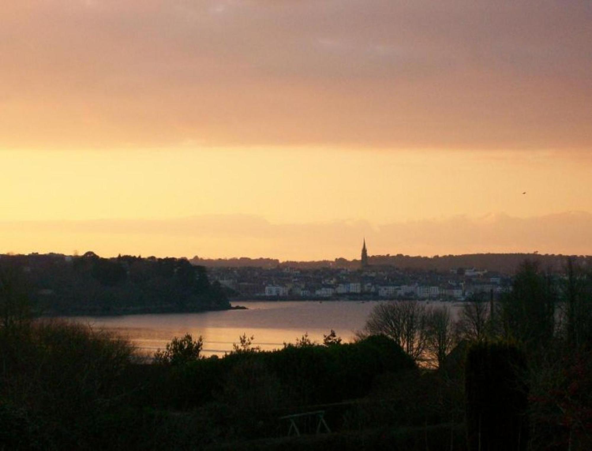Bed and Breakfast Les Terrasses Du Ris Douarnenez Exterior foto