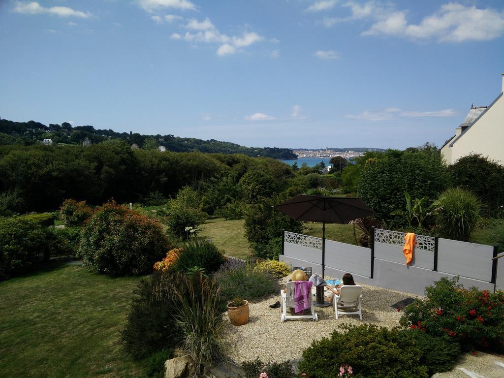 Bed and Breakfast Les Terrasses Du Ris Douarnenez Exterior foto