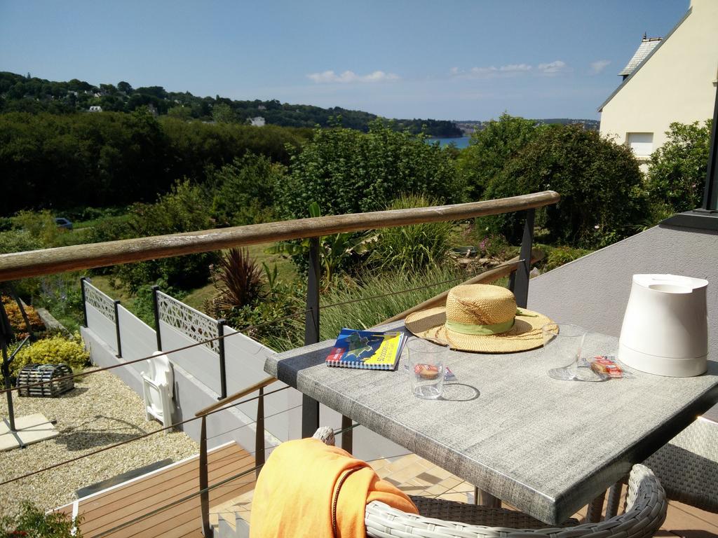 Bed and Breakfast Les Terrasses Du Ris Douarnenez Exterior foto